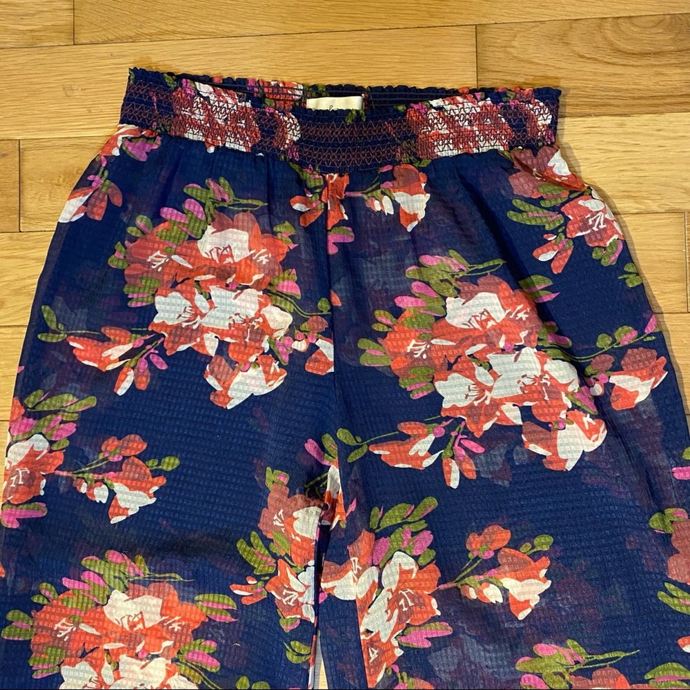 Anthro Elevenses Fire Lily Wide Legs Pants Sheer in blue with red florals size S - Picture 5 of 13